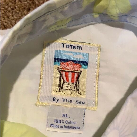 Totem by the Sea Men’s casual button down - Picture 5 of 7